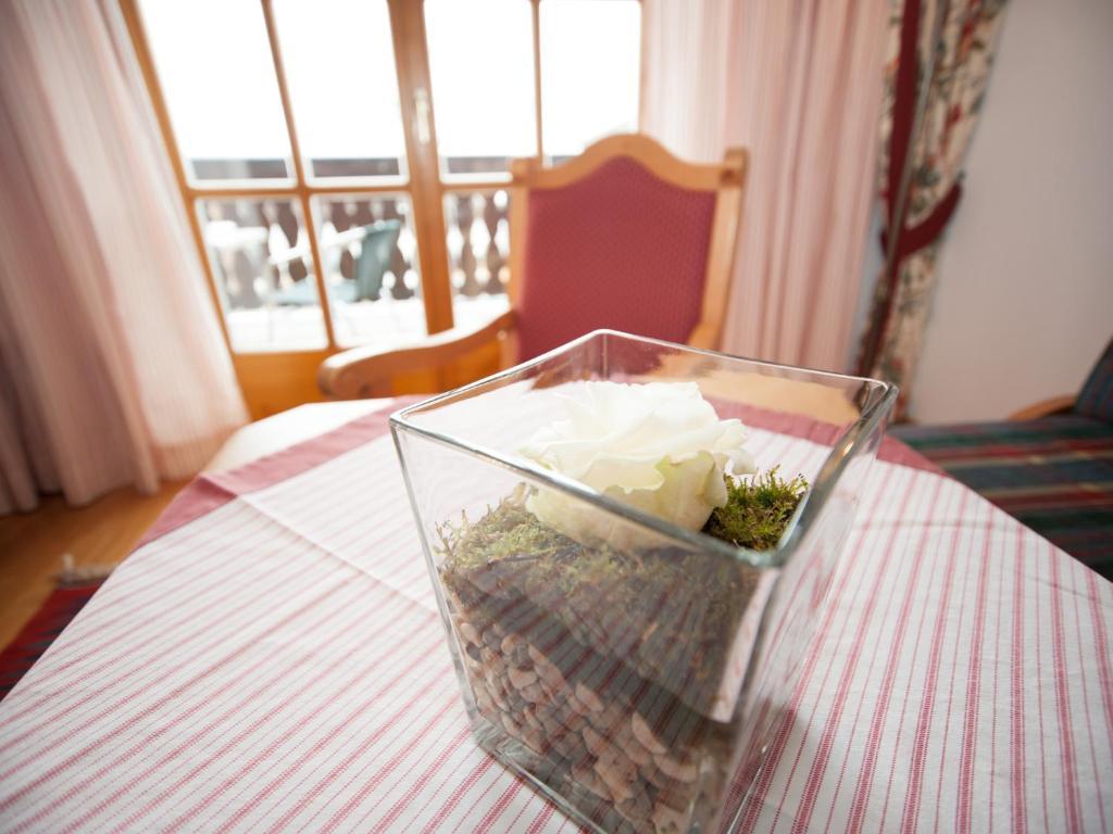 ガストホフ スタイナウィルツ ホテル グロースグマイン 部屋 写真